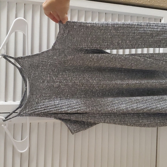 Long-sleeved top with shoulder cutouts - Picture 1 of 11